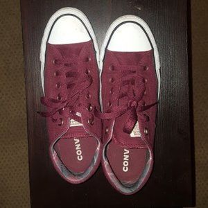 Chuck Taylor Converse Women's 8